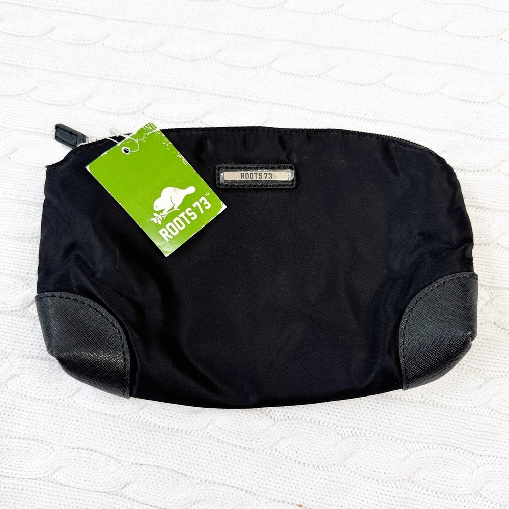Roots 73 Cosmetic Pouch Unisex One Size Black Solid Zip‎ Travel Toiletry Bag
